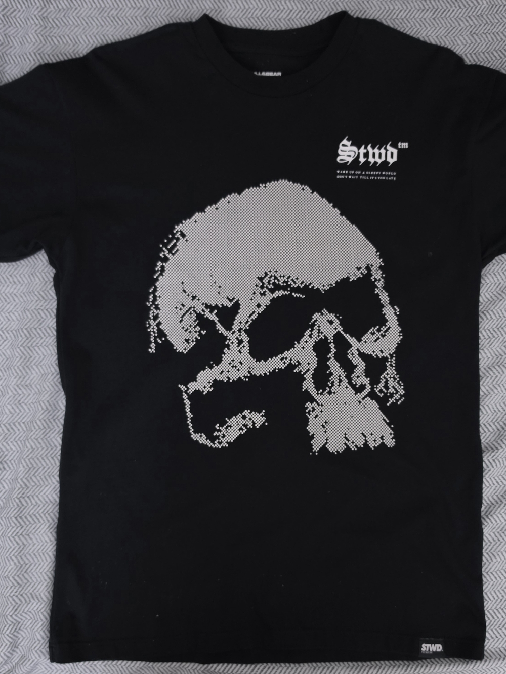 Pull&Bear STWD Black Skull Graphic T-Shirt Raised Dot Print XS